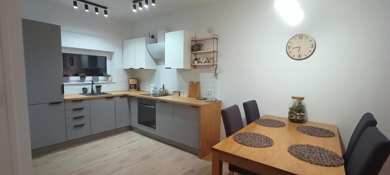 Dom Nad Jeziorem Widokowka Ferienhaus *