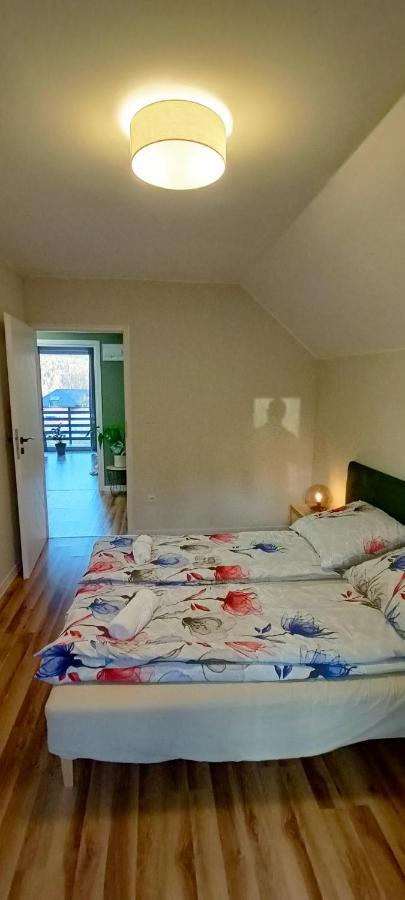 Dom Nad Jeziorem Widokowka Ferienhaus *